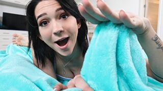 Tyler Steel & Riley Jean get caught in the act and get fucked in bed by their step-sister Сover